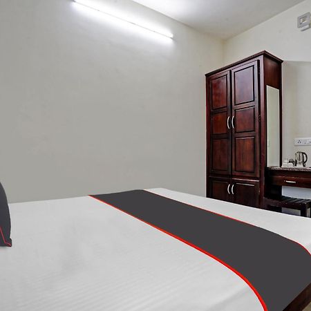Hotel Collection O White House Pearl Kochi Esterno foto