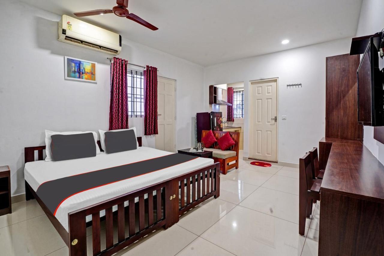Hotel Collection O White House Pearl Kochi Esterno foto