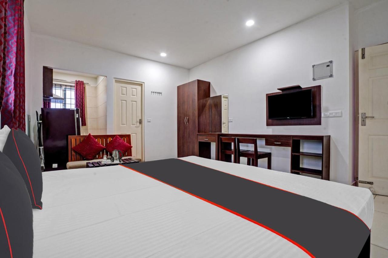 Hotel Collection O White House Pearl Kochi Esterno foto