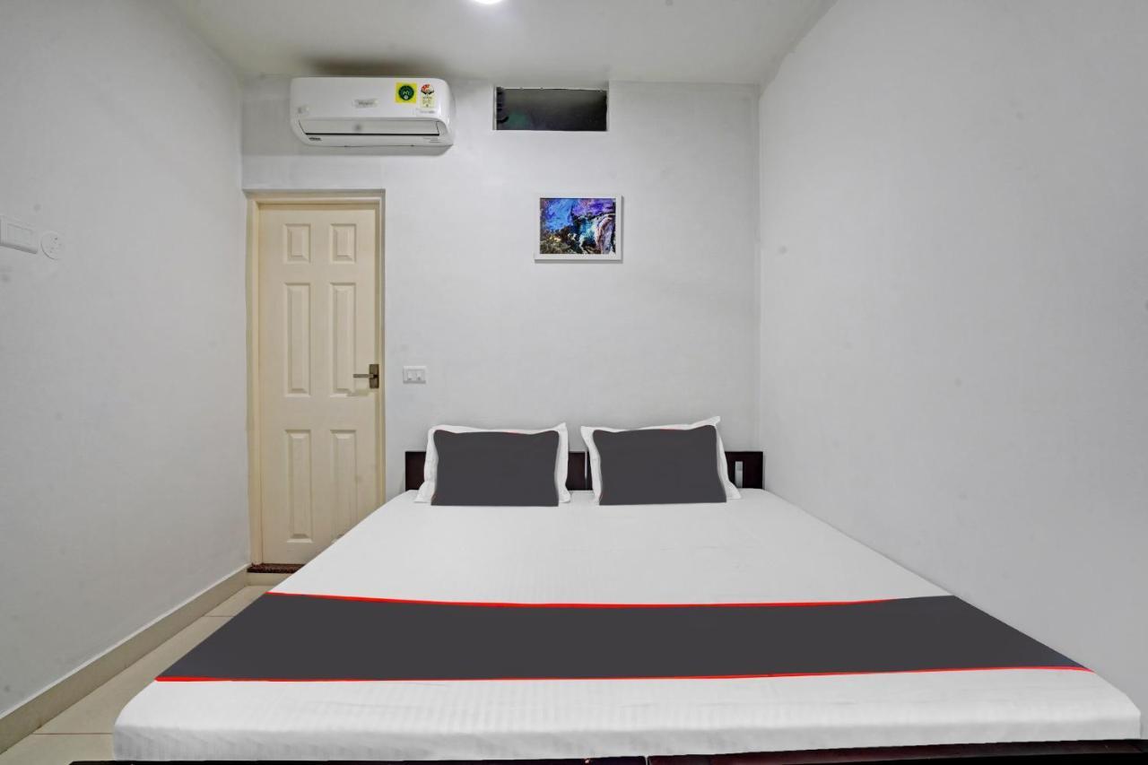 Hotel Collection O White House Pearl Kochi Esterno foto