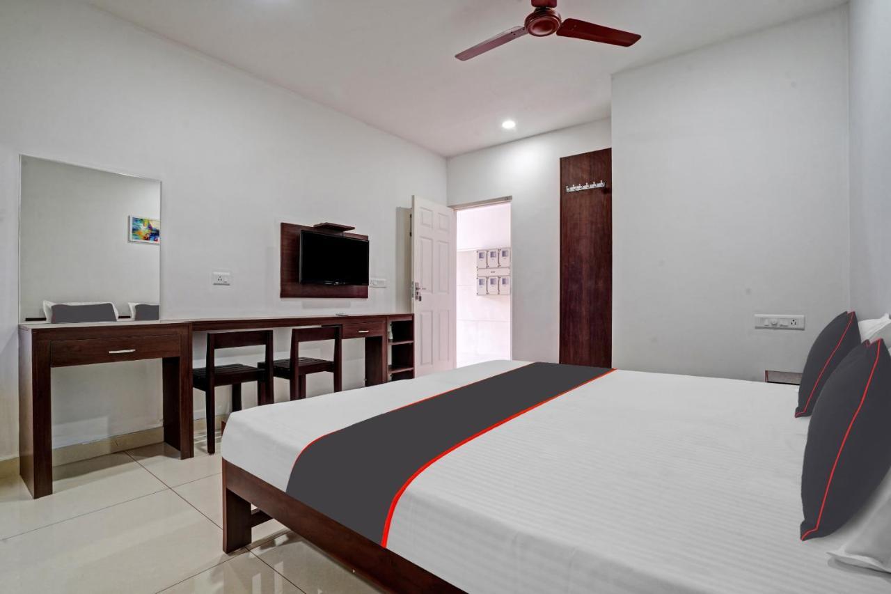 Hotel Collection O White House Pearl Kochi Esterno foto